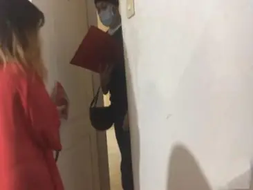 Kurir Paket Garap Ibu Rumah Tangga Ganas